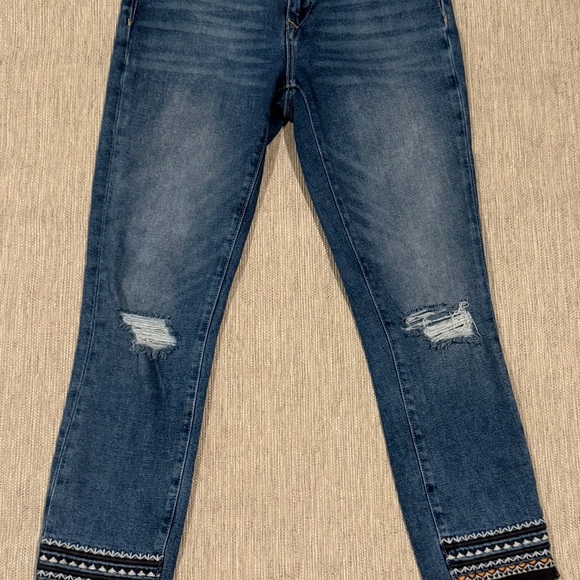 Mavi Blue Distressed Embroidered Cropped ankle Jeans - Picture 3 of 10
